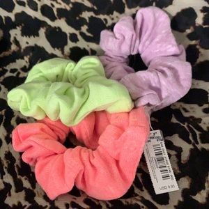 American Eagle Neon Scrunchie set of 3 BNWT
